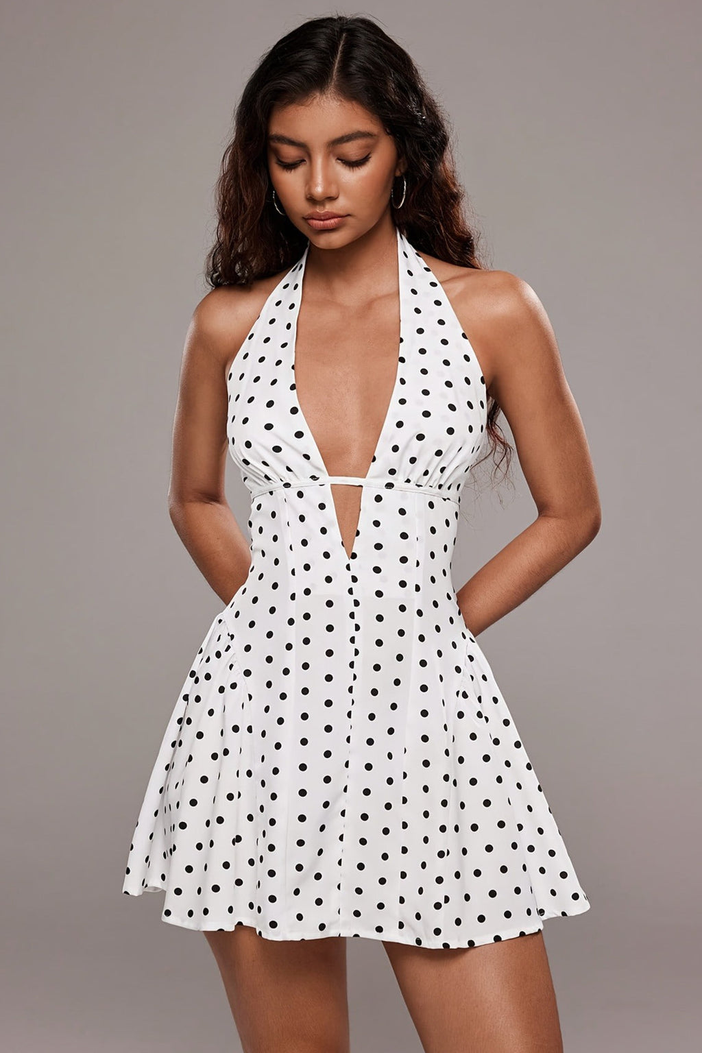 Vestido mini con escote