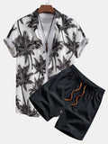 Conjunto de camisa abotonada con estampado de palmeras y pantalón corto de baño