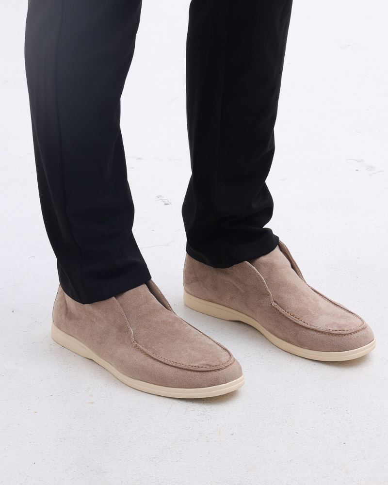 Sevilla | Botines Elegantes de Ante Suave