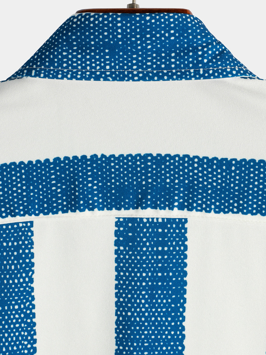 Camisa casual azul de manga corta para hombre