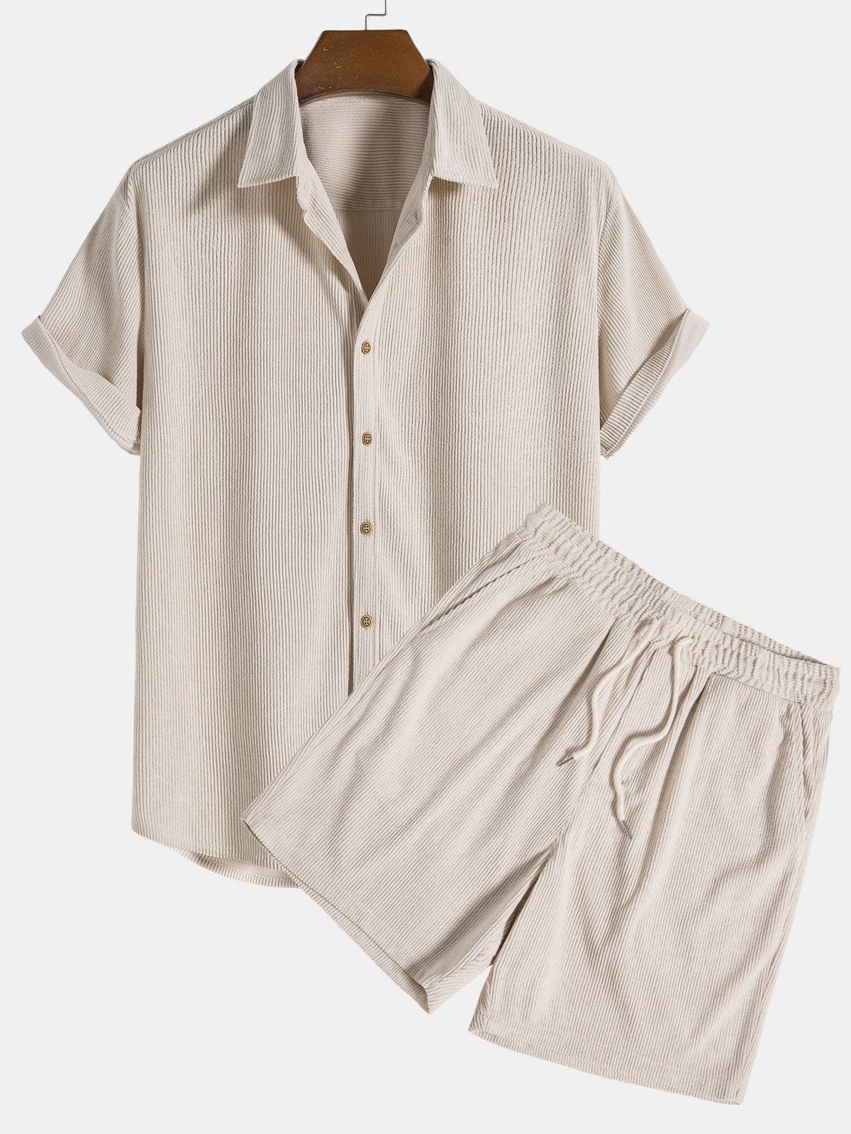 Conjunto de camisa y pantalón corto de pana con botones y mangas cortas