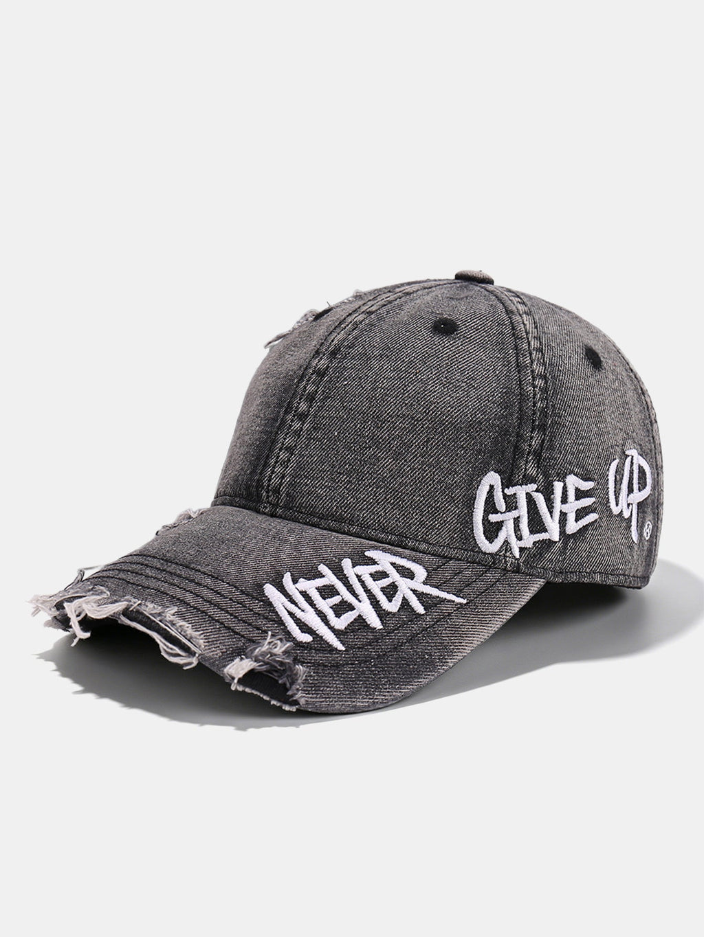 Gorra de mezclilla vintage con visera deshilachada y eslogan bordado «Nunca te rindas»