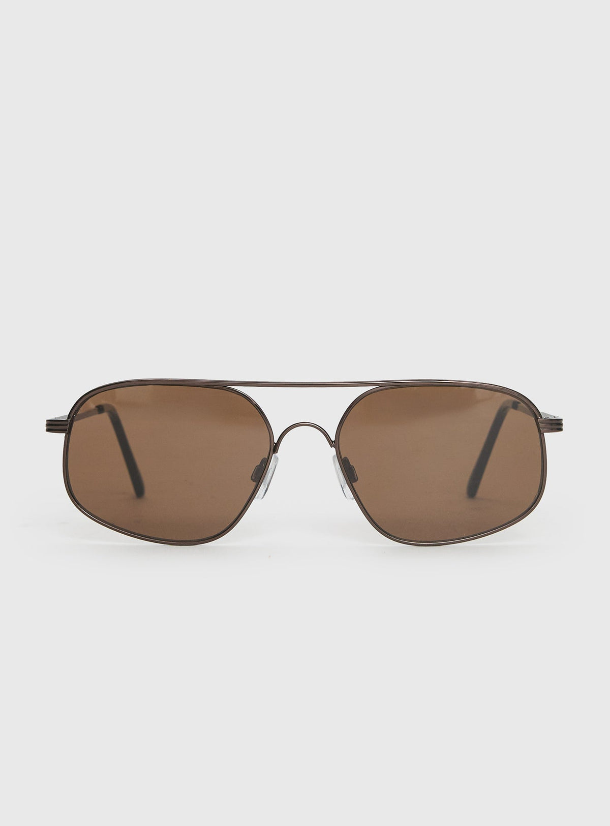Gafas de sol marrones