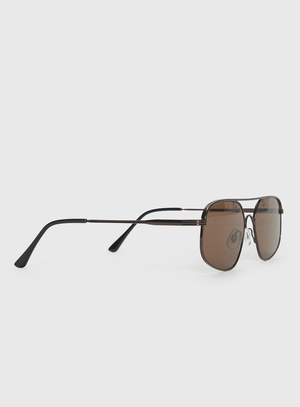 Gafas de sol marrones