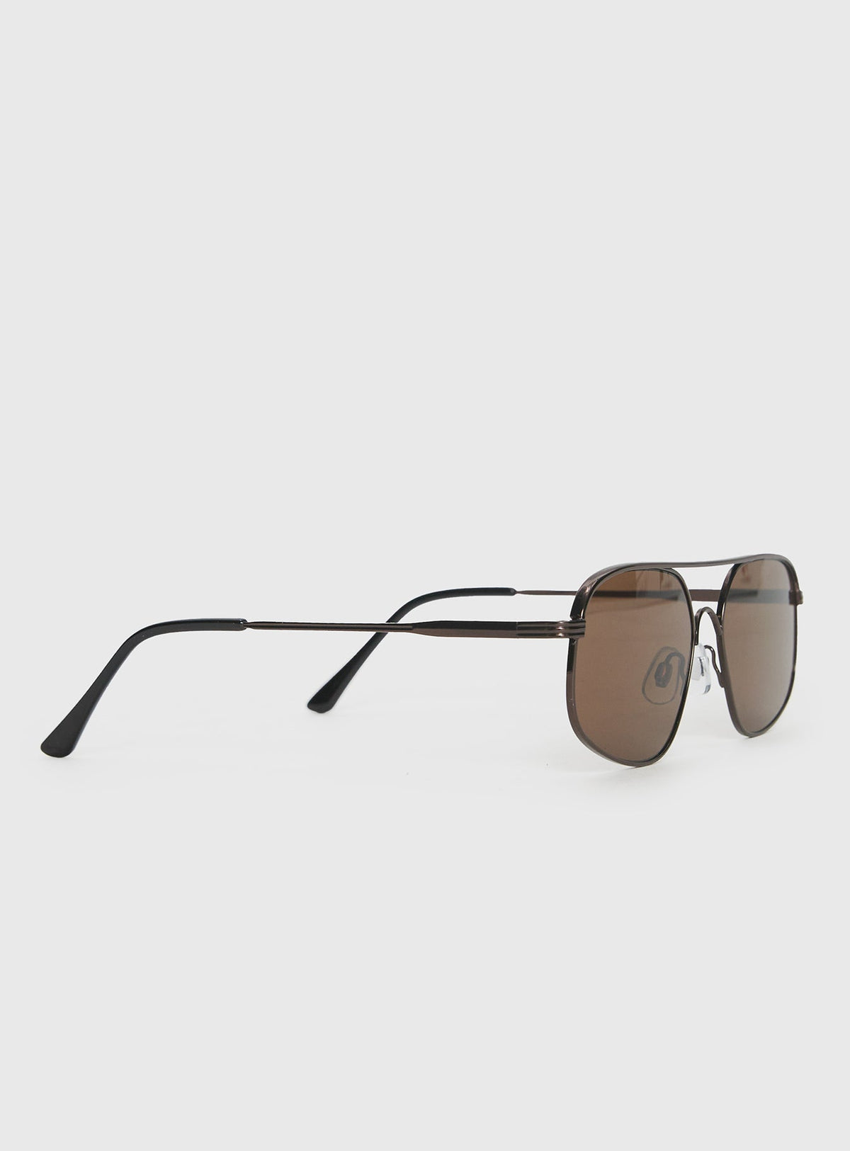 Gafas de sol marrones