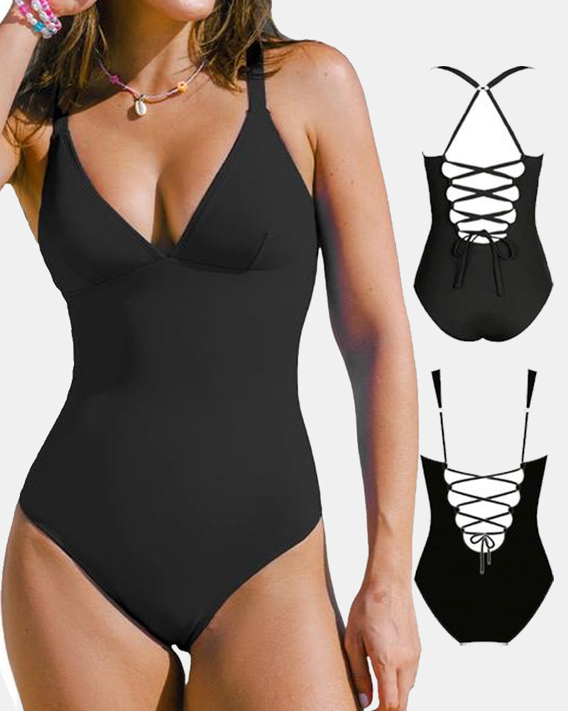 Traje de baño de una pieza con escote