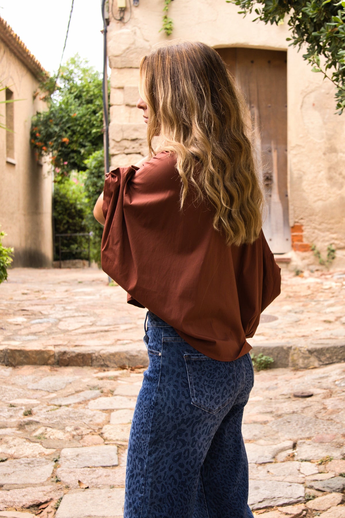 Camisa globo capri con estilo