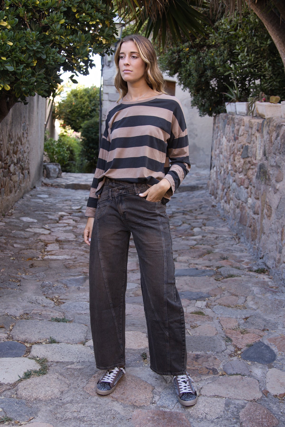 Pantalones  Cruzado Color Chocolate de Corte Moderno