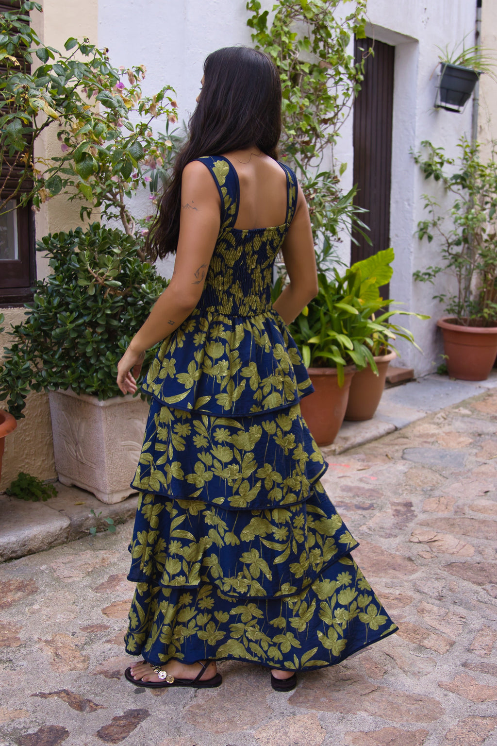 Vestido Amalfi con Volantes Elegantes