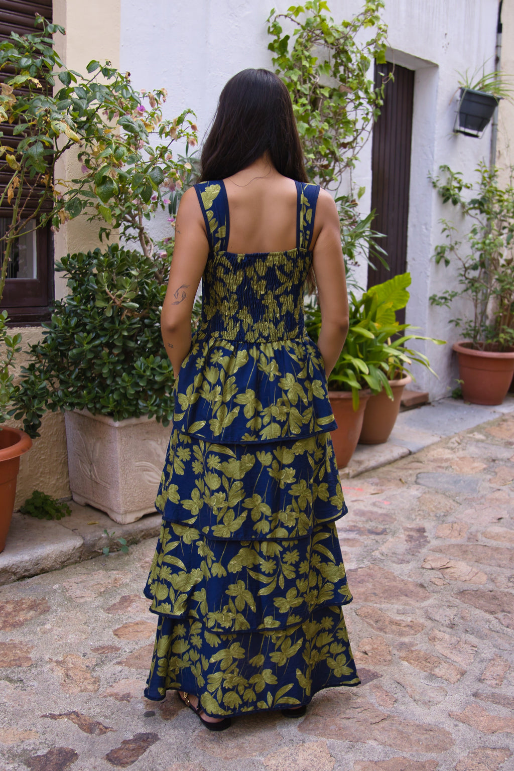 Vestido Amalfi con Volantes Elegantes