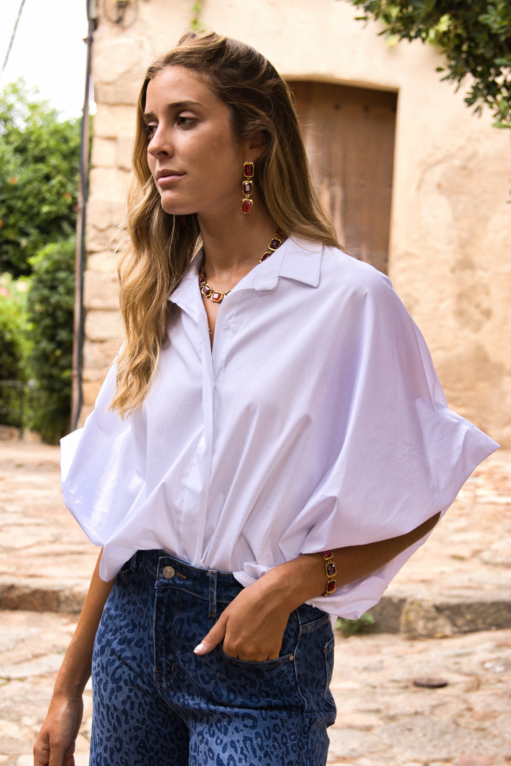 Camisa globo capri con estilo