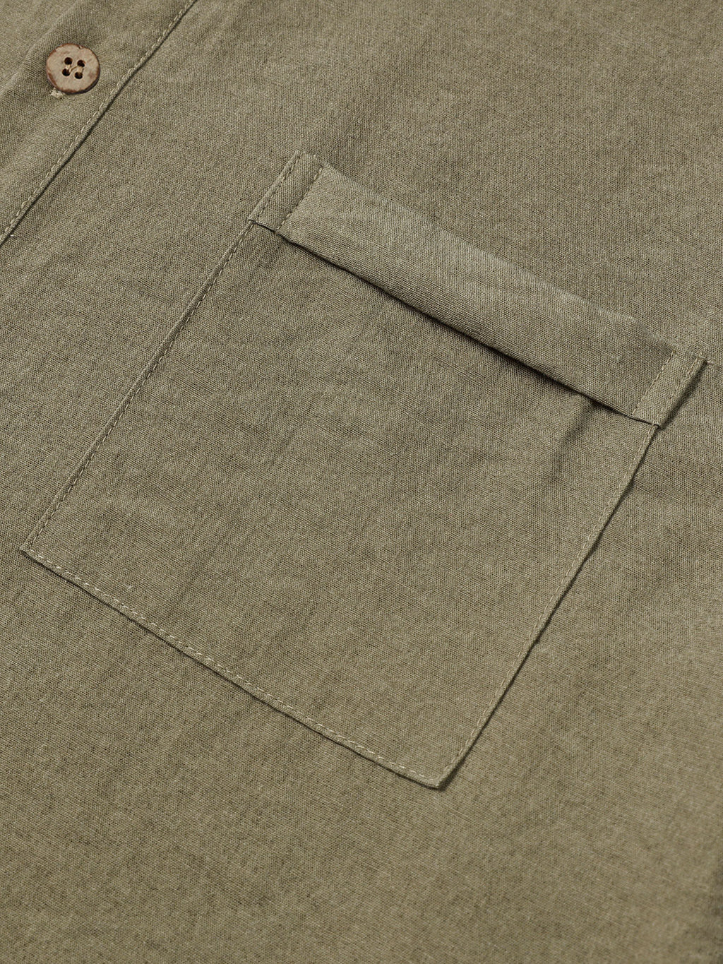 Camisa casual de manga corta para hombre con media botonadura
