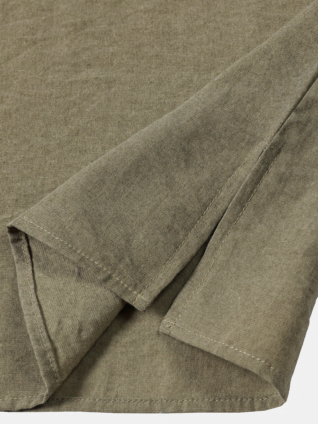 Camisa casual de manga corta para hombre con media botonadura