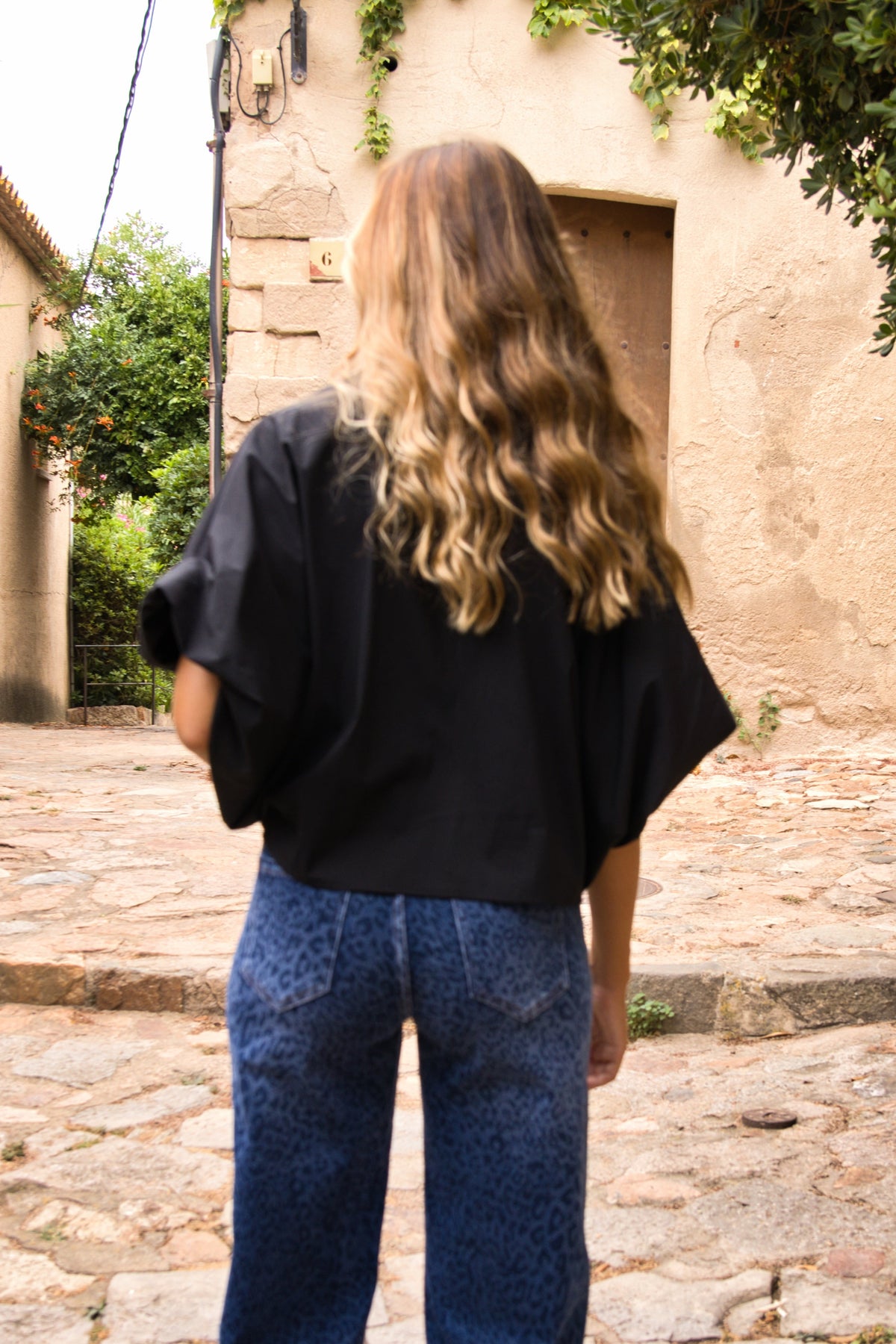 Camisa globo capri con estilo