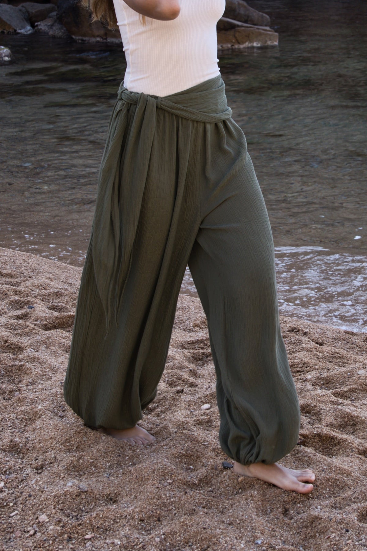 Pantalón Brisa Elegante con Fajín Ajustable
