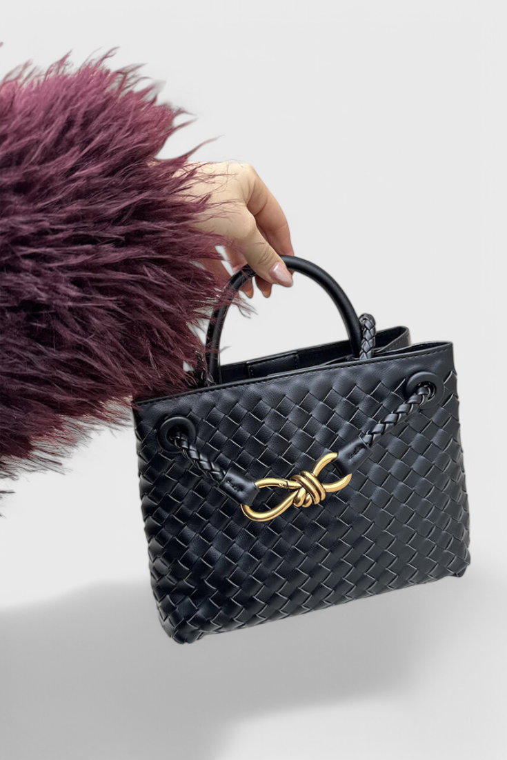 Elegante bolso tejido para uso diario en color índigo