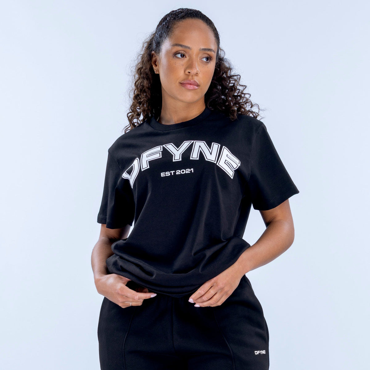 Camiseta premium con estampado gráfico