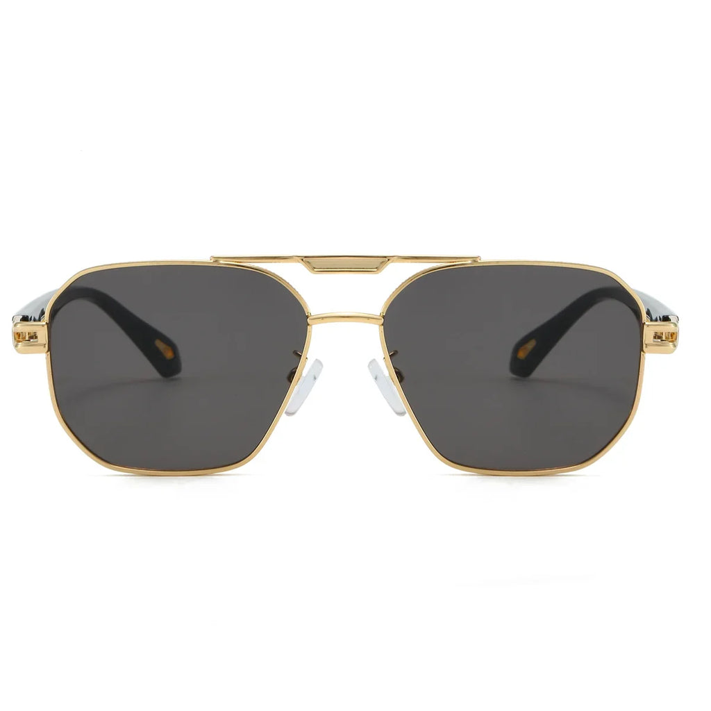 Gafas de sol elegantes negras