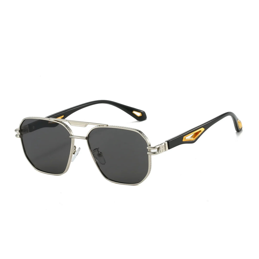 Gafas de sol elegantes negras