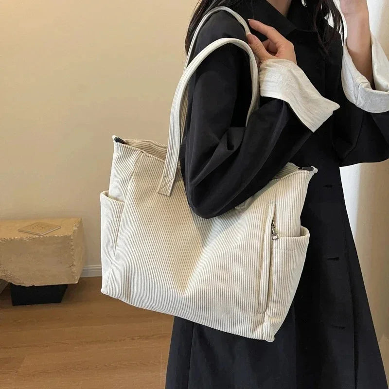 Bolso tote Alma acanalado con elegante detalle de cuerda