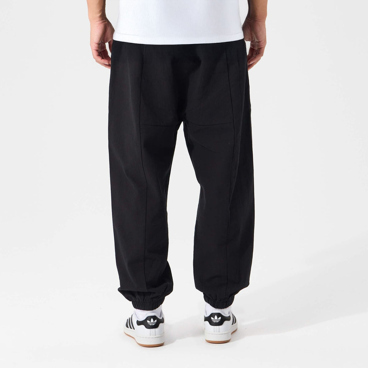 Andrés – Pantalón deportivo casual de corte holgado