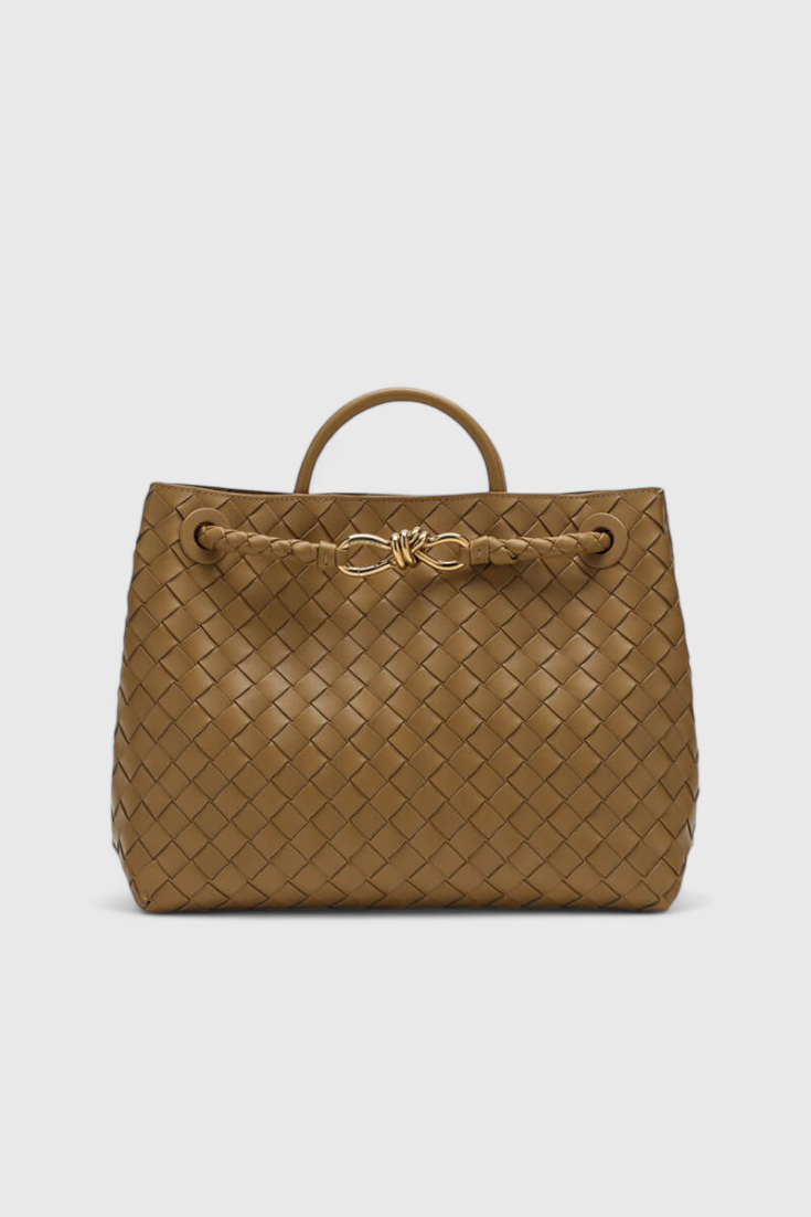 Elegante bolso tejido para uso diario en color índigo