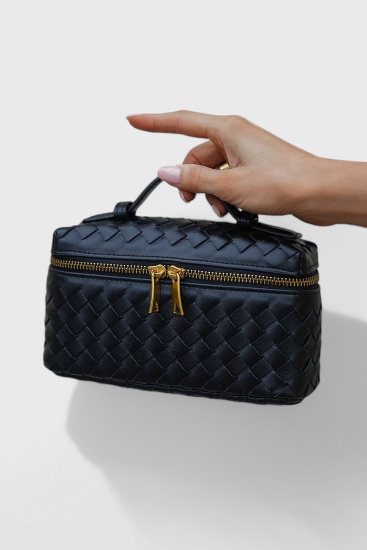 Milla | Mini bolso tejido con elegantes accesorios dorados