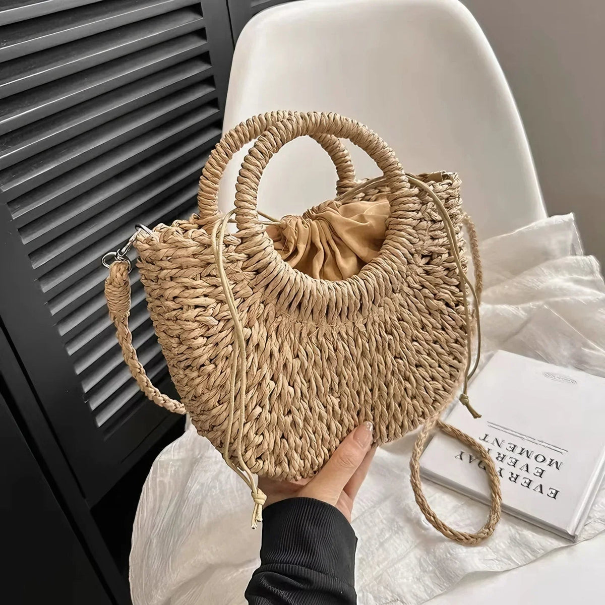 Bolso Vintage con Hebilla Elegante