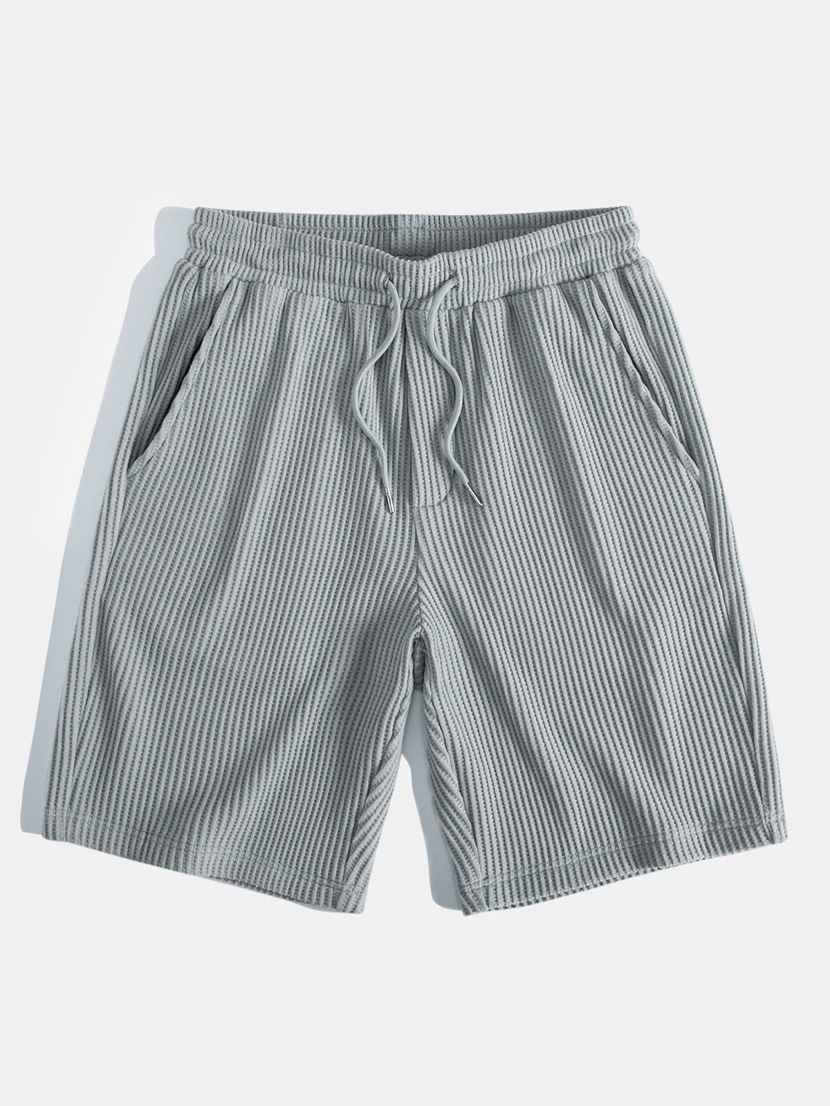 Conjunto de camiseta con capucha de tejido gofrado y bajo curvado, con pantalones cortos a juego y cordón ajustable