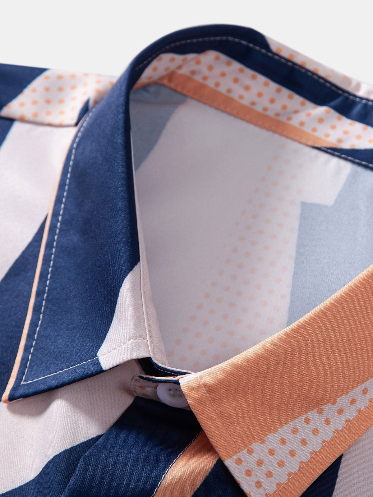 Conjunto de camisa abotonada con estampado geométrico y pantalones cortos de baño