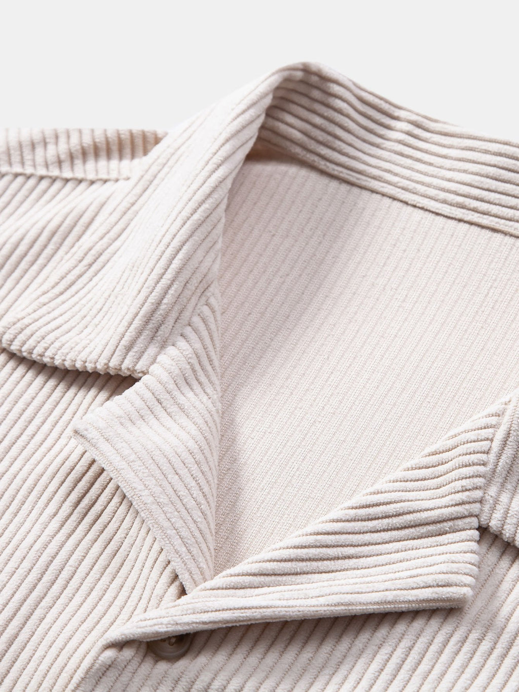 Conjunto cubano de pana: camisa de manga corta y pantalones cortos