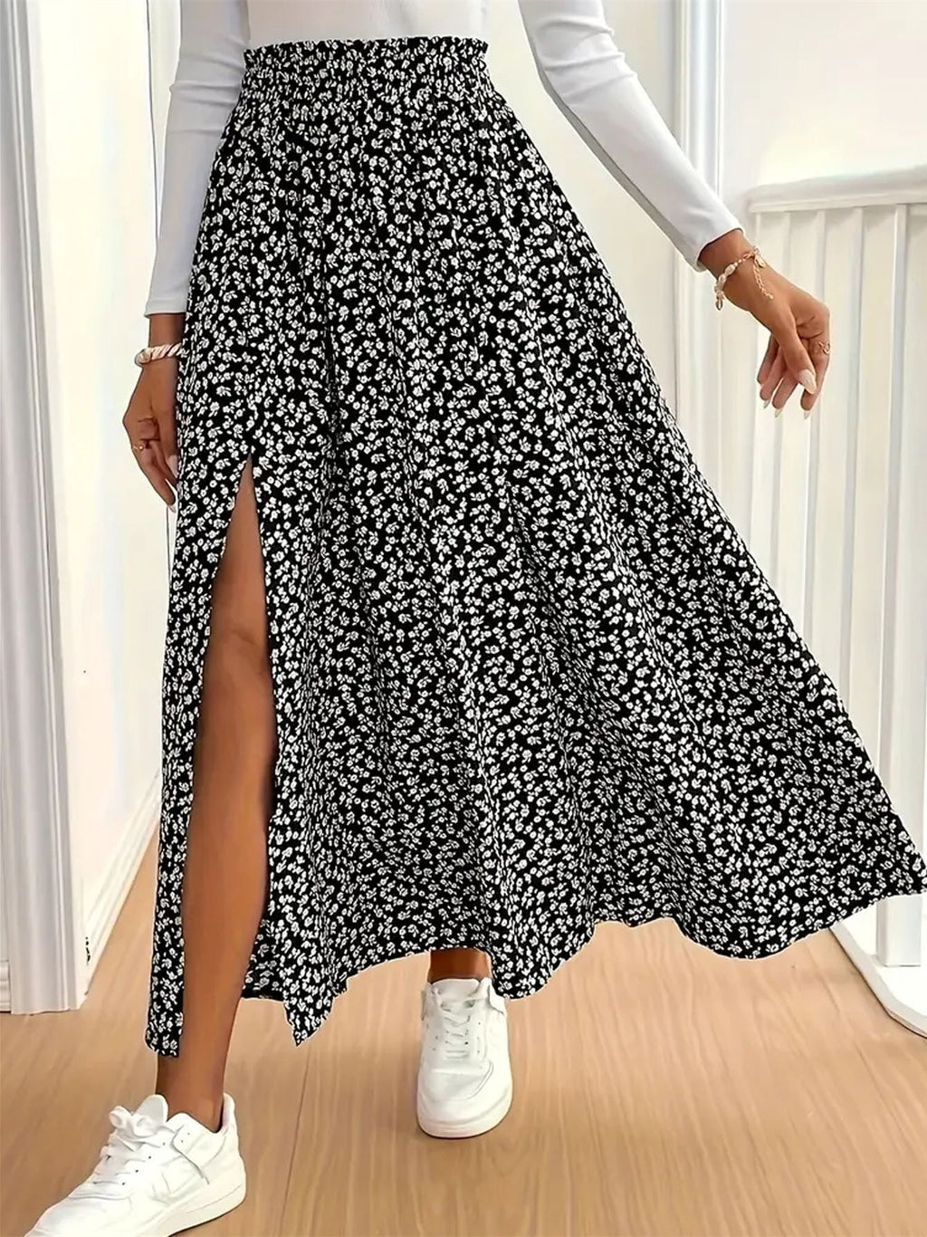 Falda elegante con estampado floral